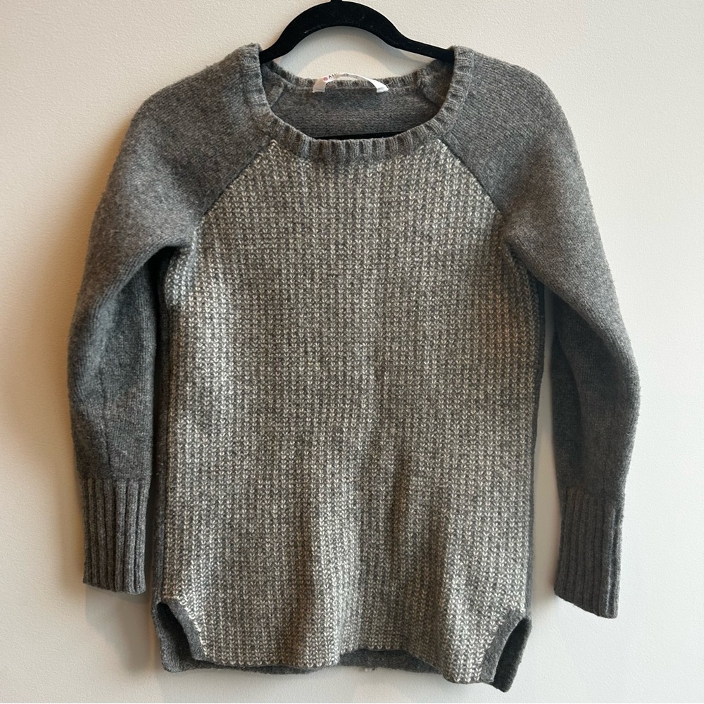 Athleta Sierra 95% Wool 5% Cashmere Gray Natural Fiber Knit Sweater Size Large